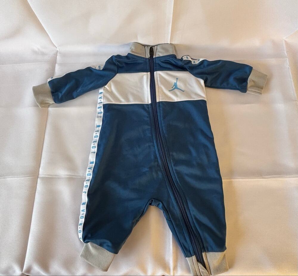 RARE! Baby Boy Nike Air Jordan One Piece Romper One Piece, size 0-3mos 3 mos